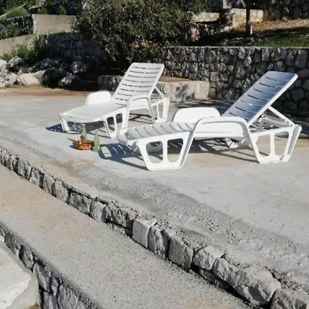 Daire Spacious And Cozy Seafront - Two Bedroom With Terrace And Sea View Putniković